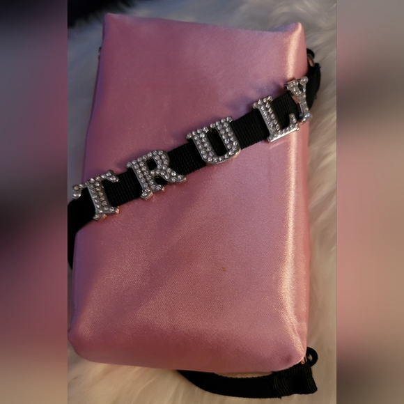 Truly Satin bag with sliding Rhinestone Logo Brand New 💎 - Picture 5 of 7